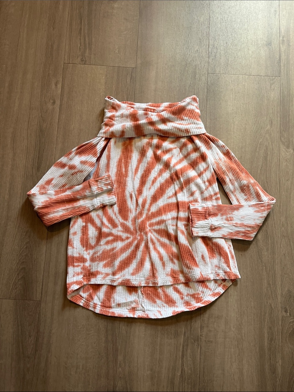 Wonderly Orange & White Tie-Dye Off-Shoulder Ribbed Top
